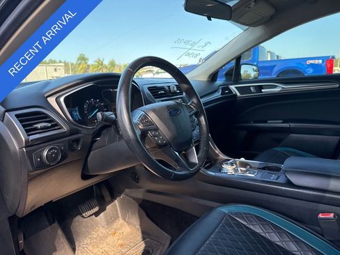 Used 2017 Ford Fusion SE w/ Equipment Group 201A image 14