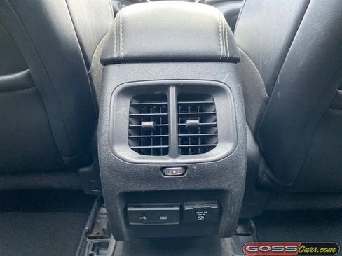 Used 2019 Jeep Cherokee Limited w/ Luxury Group image 23