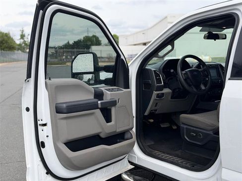 Used 2018 Ford F350 XLT w/ XLT Value Package AWD/4WD image 23