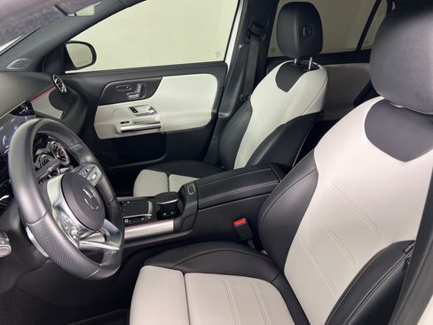 Certified 2022 Mercedes-Benz GLA 45 AMG 4MATIC image 4