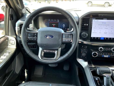 Used 2025 Ford F150 Platinum image 9