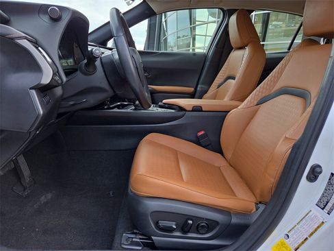 Used 2022 Lexus UX 250h image 13