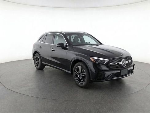 Used 2023 Mercedes-Benz GLC 300 4MATIC image 6