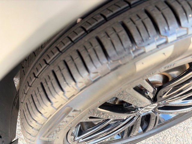 Used 2022 Volkswagen Tiguan SE R-Line AWD/4WD image 12