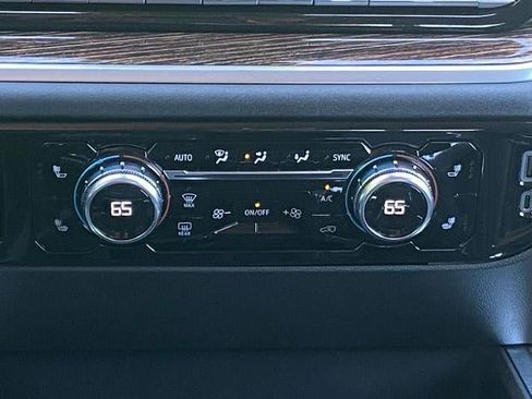 New 2026 GMC Sierra 1500 Elevation w/ Elevation Premium Package AWD/4WD image 13