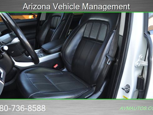 Used 2019 Land Rover Range Rover Sport HSE image 17