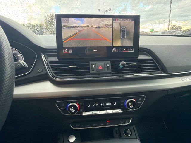 Used 2023 Audi Q5 e Prestige AWD/4WD image 25