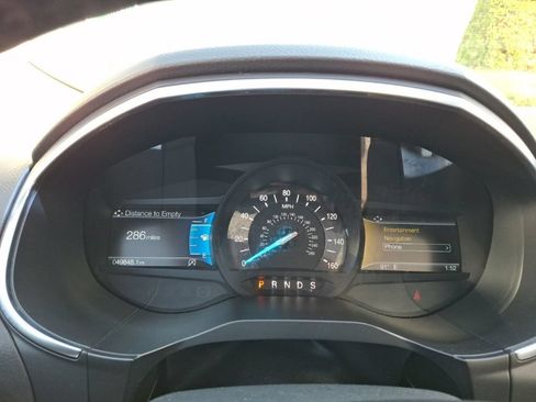 Used 2020 Ford Edge Titanium w/ Equipment Group 301A AWD/4WD image 4