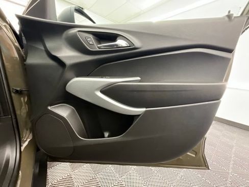 Used 2024 Chevrolet Trax LS FWD image 16