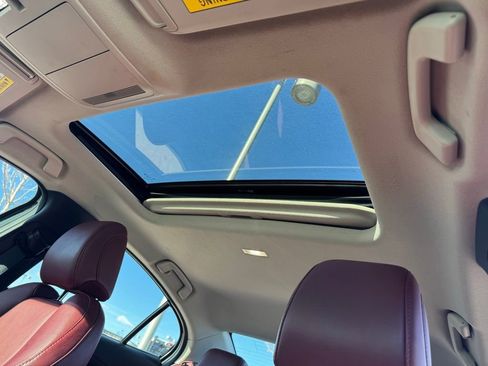 Used 2024 MAZDA MAZDA3 s image 9