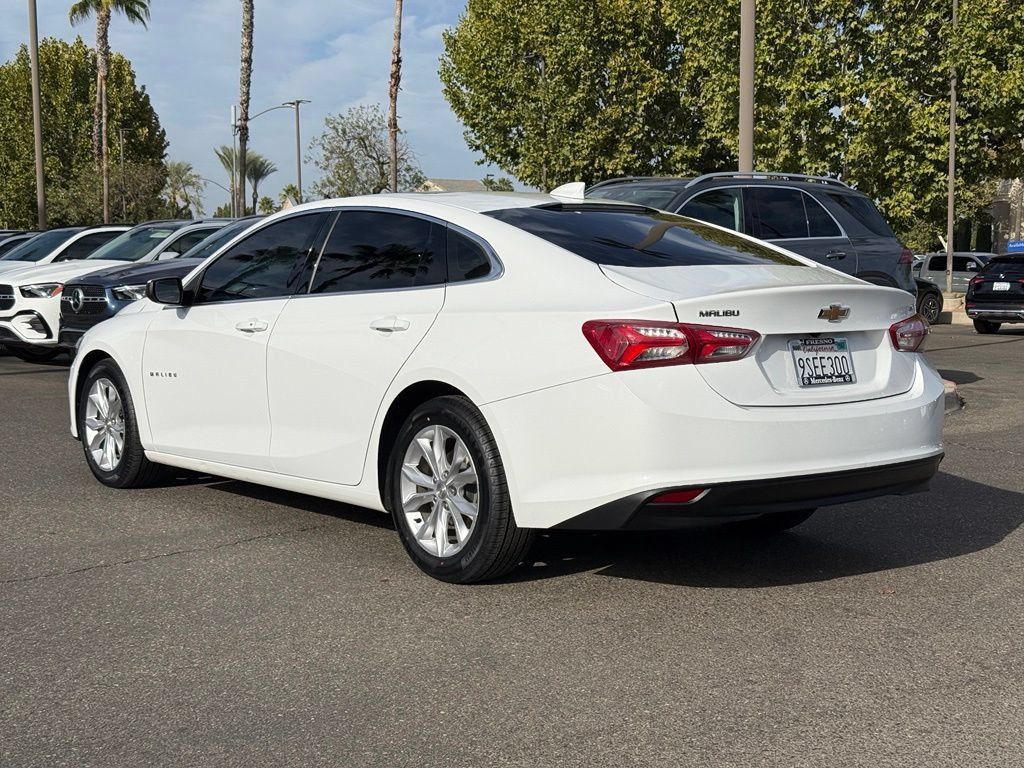 Used 2022 Chevrolet Malibu LT FWD image 5