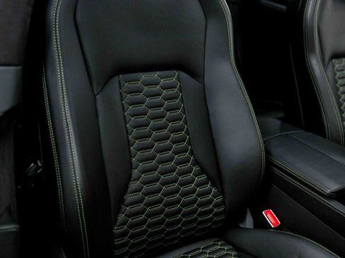 Used 2019 Lamborghini Urus AWD/4WD image 74
