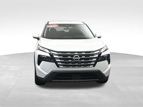 Used 2025 Nissan Rogue SV FWD image 8