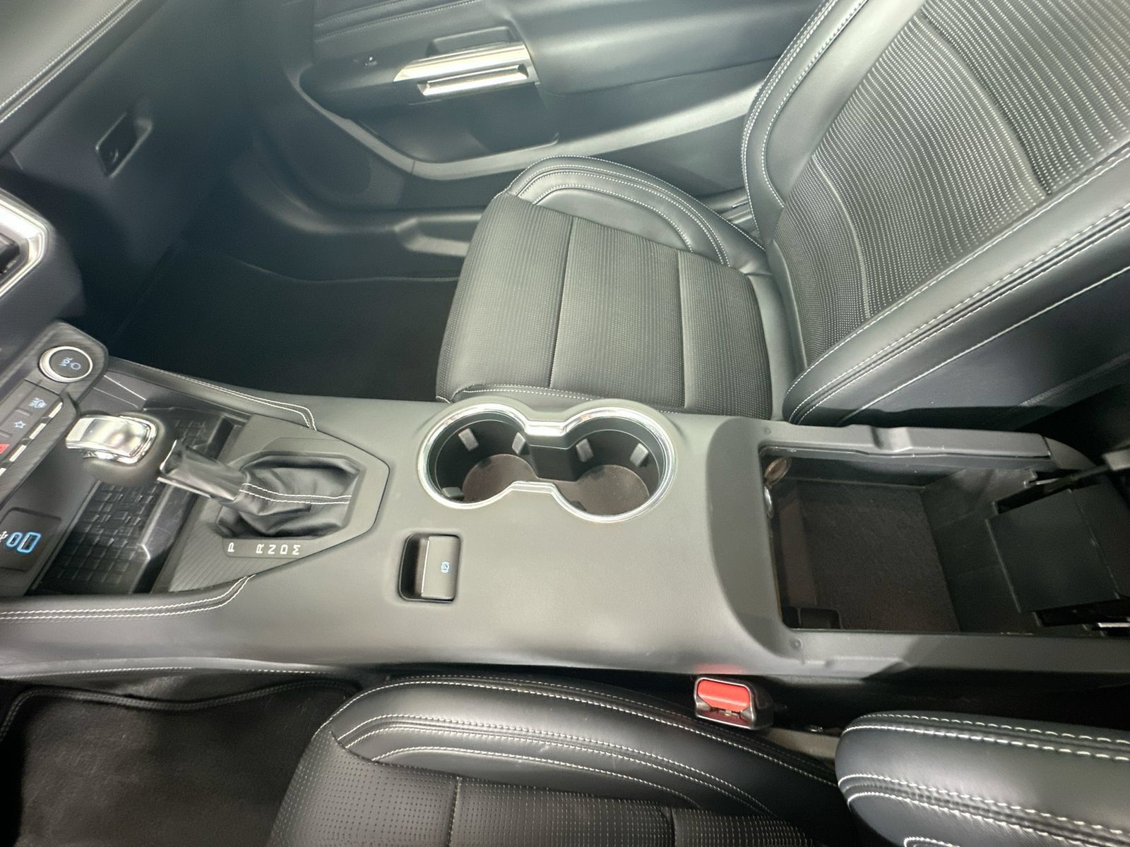 Used 2024 Ford Mustang GT Premium RWD image 29