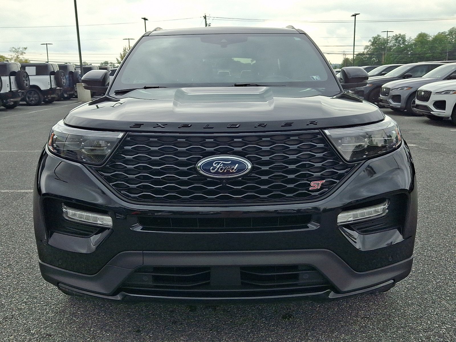 Used 2020 Ford Explorer ST w/ Premium Technology Package AWD/4WD image 7