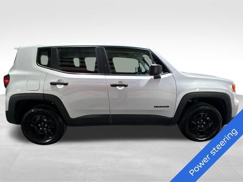 Used 2021 Jeep Renegade Sport image 4