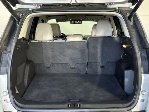 Used 2017 Ford Escape Titanium image 28