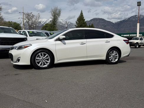 Used 2014 Toyota Avalon XLE Premium FWD image 11