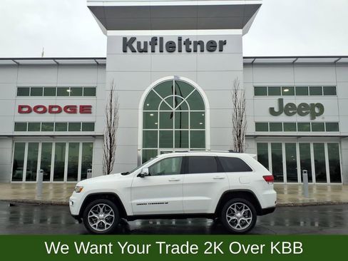 Used 2022 Jeep Grand Cherokee Limited AWD/4WD image 1