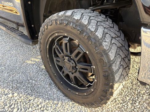 Used 2014 Toyota Tundra SR5 w/ SR5 Upgrade Package image 13