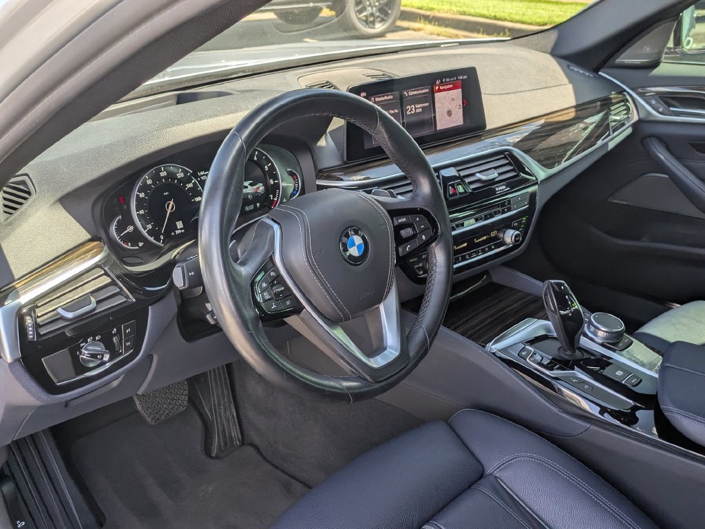 Used 2019 BMW 530i RWD image 28