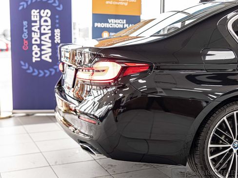 Used 2023 BMW 530e xDrive w/ Convenience Package AWD/4WD image 16