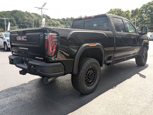 New 2025 GMC Sierra 2500 AT4X w/ AT4X AEV Edition image 4