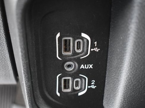 Used 2023 RAM 1500 Laramie image 29