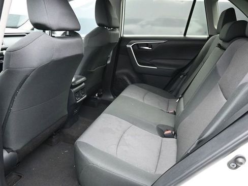 Used 2024 Toyota RAV4 XLE FWD image 13