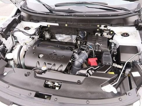Used 2024 Mitsubishi Outlander Sport SE AWD/4WD image 28