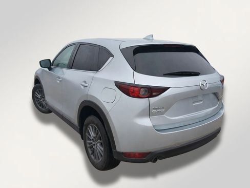 Used 2017 MAZDA CX-5 Touring image 3