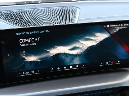 Certified 2025 BMW M440i Convertible image 33