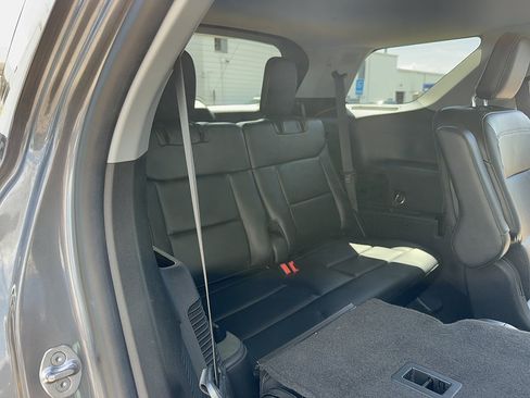 Certified 2022 Ford Explorer Limited RWD image 16
