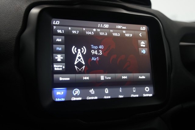 Used 2023 Jeep Renegade Trailhawk w/ Trailhawk Elite Group AWD/4WD image 22