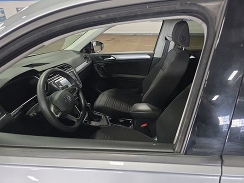 Used 2023 Volkswagen Tiguan S FWD image 5