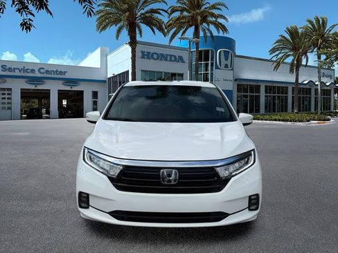 Used 2024 Honda Odyssey EX-L image 3