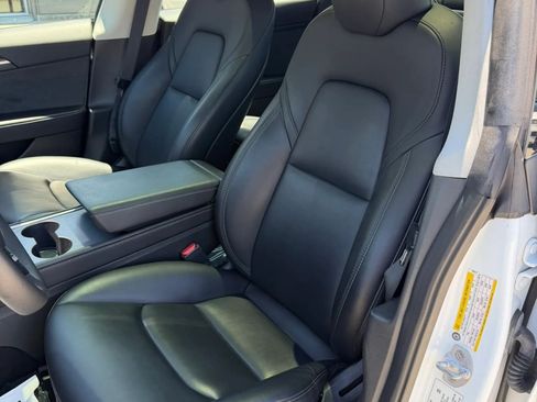 Used 2023 Tesla Model 3 Standard Range RWD image 6