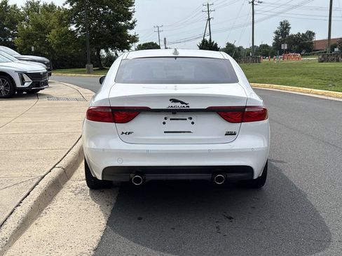 Used 2016 Jaguar XF Prestige AWD/4WD image 24