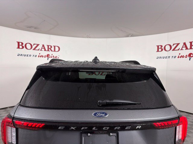 Used 2026 Ford Explorer Active RWD image 12