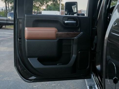 Used 2020 Chevrolet Silverado 2500 High Country w/ Z71 Off-Road Package image 41