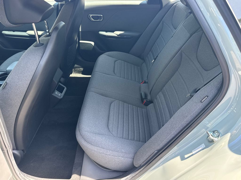 Used 2025 Kia K4 EX FWD image 20