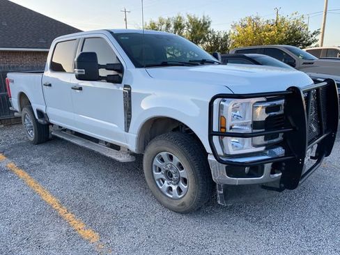 Used 2024 Ford F250 XLT w/ FX4 Off-Road Package AWD/4WD image 2
