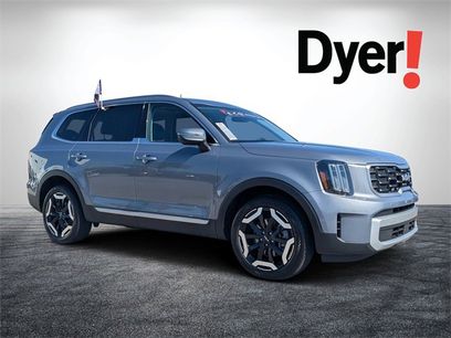 Certified 2025 Kia Telluride S
