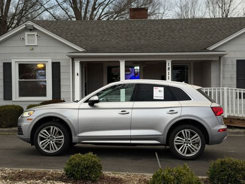 Used 2018 Audi Q5 2.0T Premium Plus w/ Premium Plus Package AWD/4WD image 3