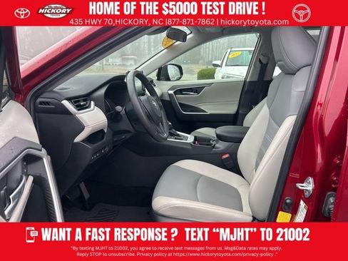 Used 2020 Toyota RAV4 XLE Premium image 15