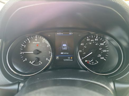 Used 2022 Nissan Rogue Sport SV image 26