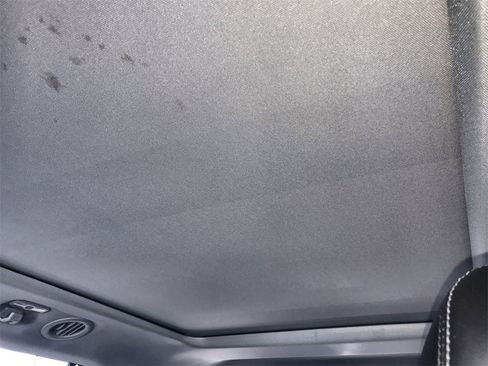 Used 2023 Ford Explorer XLT w/ Equipment Group 202A image 22