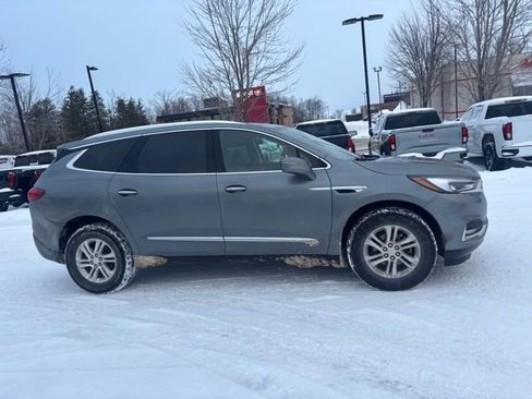 Used 2020 Buick Enclave Essence w/ Sound and Sites Package image 5