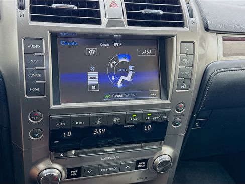 Used 2016 Lexus GX 460 w/ Premium Package AWD/4WD image 12