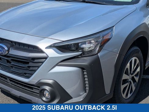 Certified 2025 Subaru Outback image 10